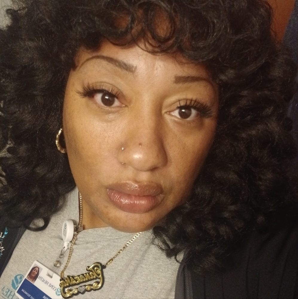 Meet your Posher, Tanazsha